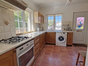 Photo 11- click for photo gallery